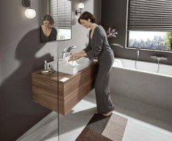 Смеситель для раковины Hansgrohe Vivenis 75022000