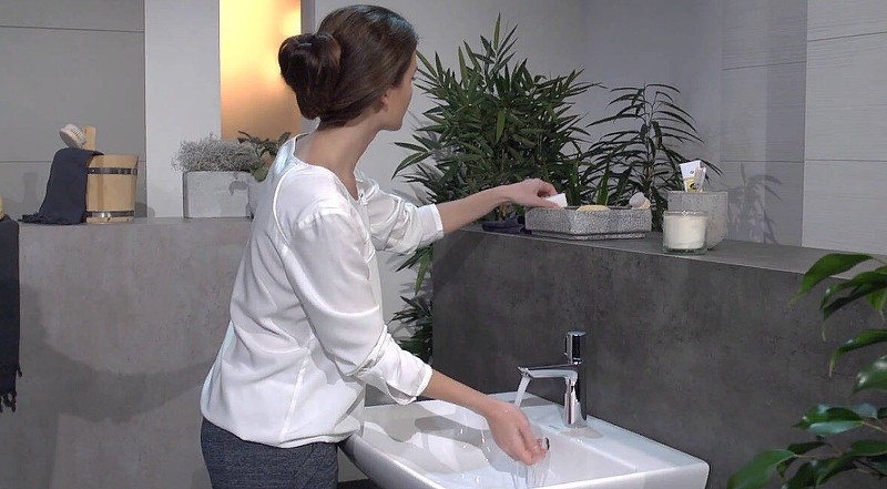 Смеситель для раковины Hansgrohe Talis Select E 71750000 Хром