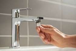 Смеситель для раковины Hansgrohe Rebris E 72557000