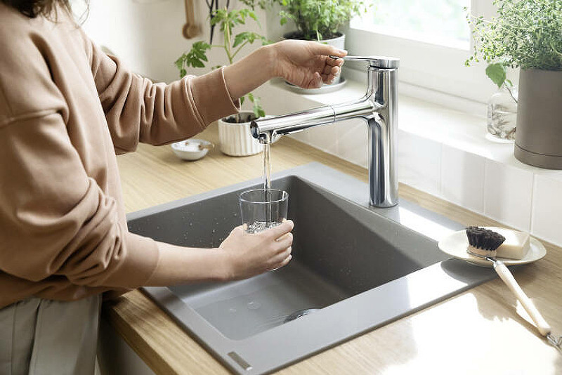 Смеситель для кухни Hansgrohe Zesis M33 74801000 Хром