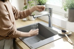 Смеситель для кухни Hansgrohe Zesis M33 74801800