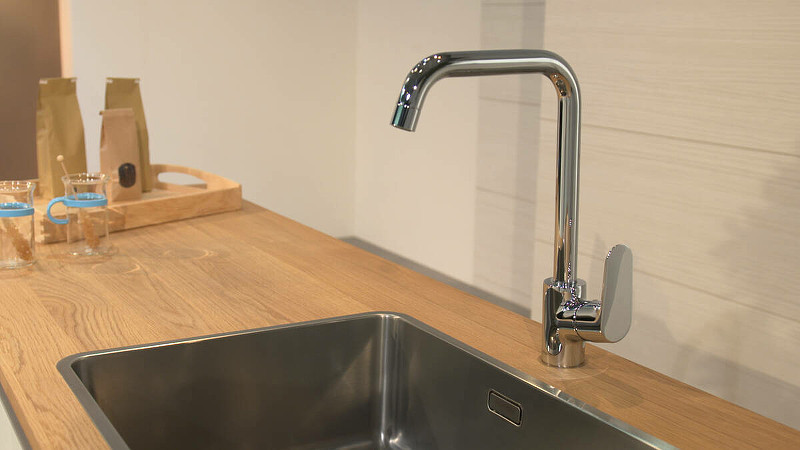 Смеситель для кухни Hansgrohe Focus E2 31820800 Сталь