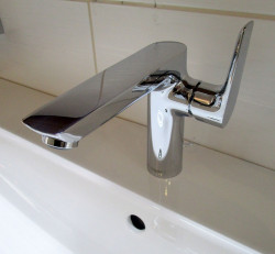 Смеситель для раковины Hansgrohe Talis E 71755000