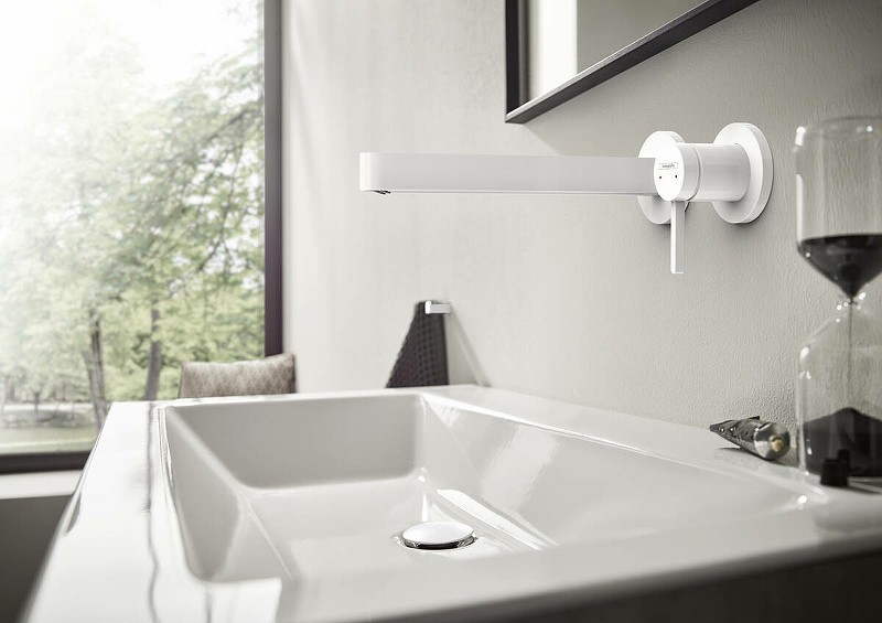 Смеситель для раковины Hansgrohe Finoris 76050700 белый матовый