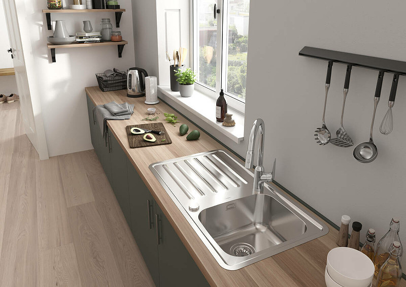 Смеситель для кухни Hansgrohe Focus M42 71800000 Хром