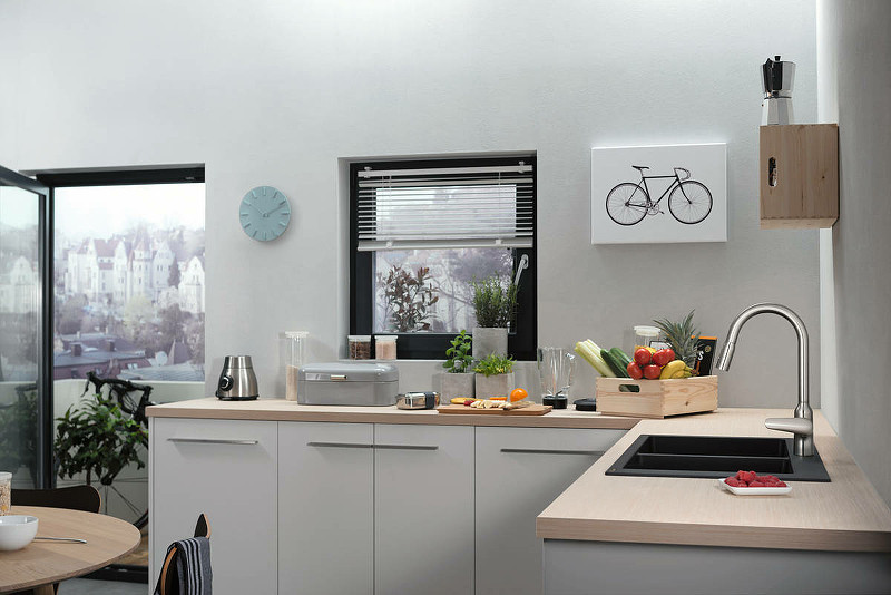 Смеситель для кухни Hansgrohe Focus M42 71800000 Хром
