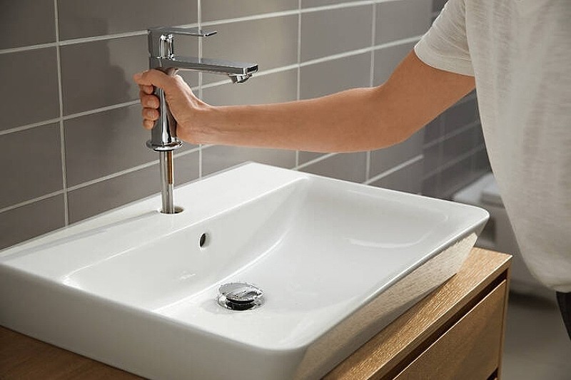 Смеситель для раковины Hansgrohe Rebris E 72560000
