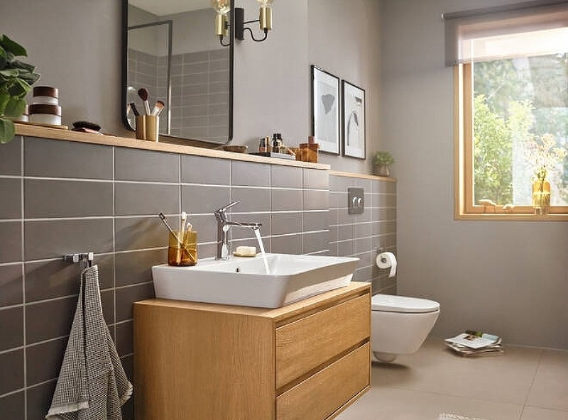 Смеситель для раковины Hansgrohe Rebris E 72560000