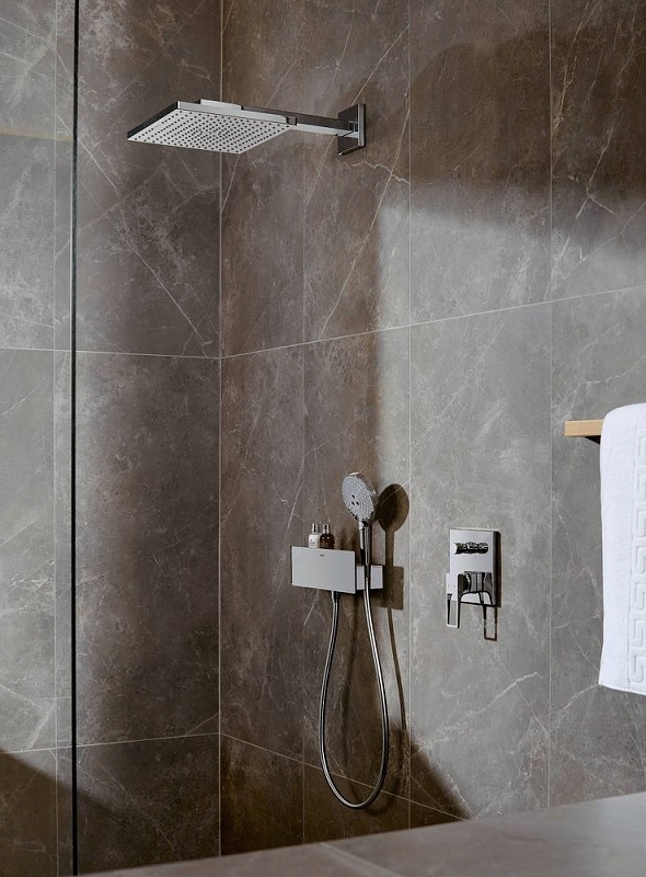 Верхний душ Hansgrohe Raindance 26238670 черный матовый